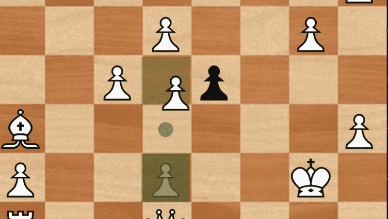 What is en passant in Chess?